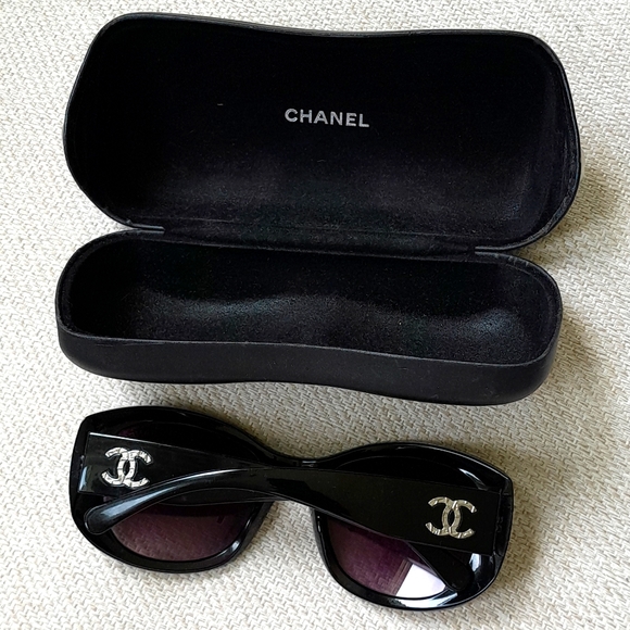 Chanel Stunning Sunglasses! - Picture 13 of 16